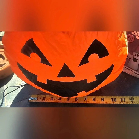 Airdorable Airblown Inflatable 19" Tabletop Jack o' Lantern w/Black Hat - Picture 4 of 6